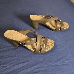Crocs Sandals Womens Size 8 Brown Strappy Wedge Slip On Comfort Summer 14558